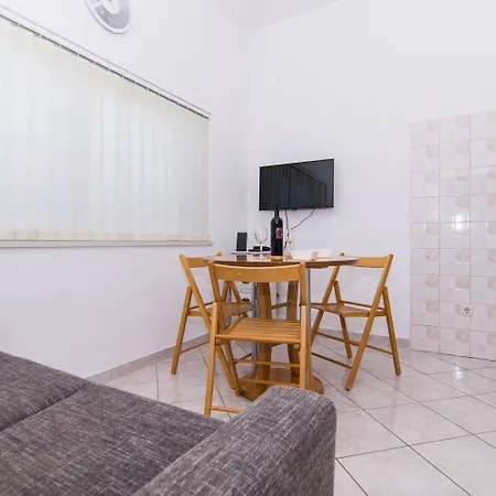 Apartment Ivica - Garden Terrace Slatine
